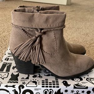 Ankle booties